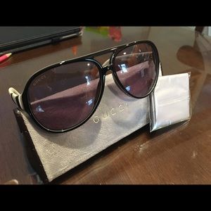 Gucci aviator men’s sun glasses